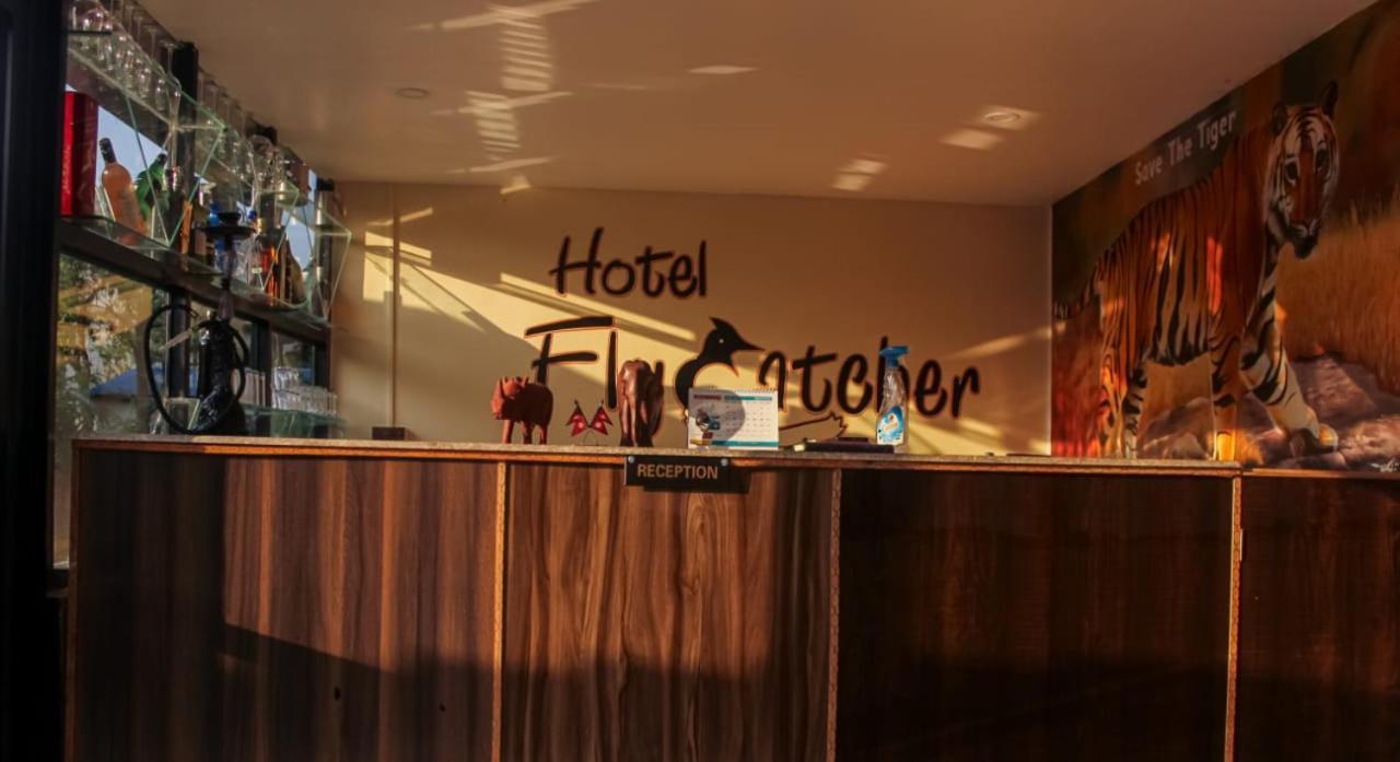 Hotel Flycatcher Chitwan- A Jungle Safari Home سوراها المظهر الخارجي الصورة