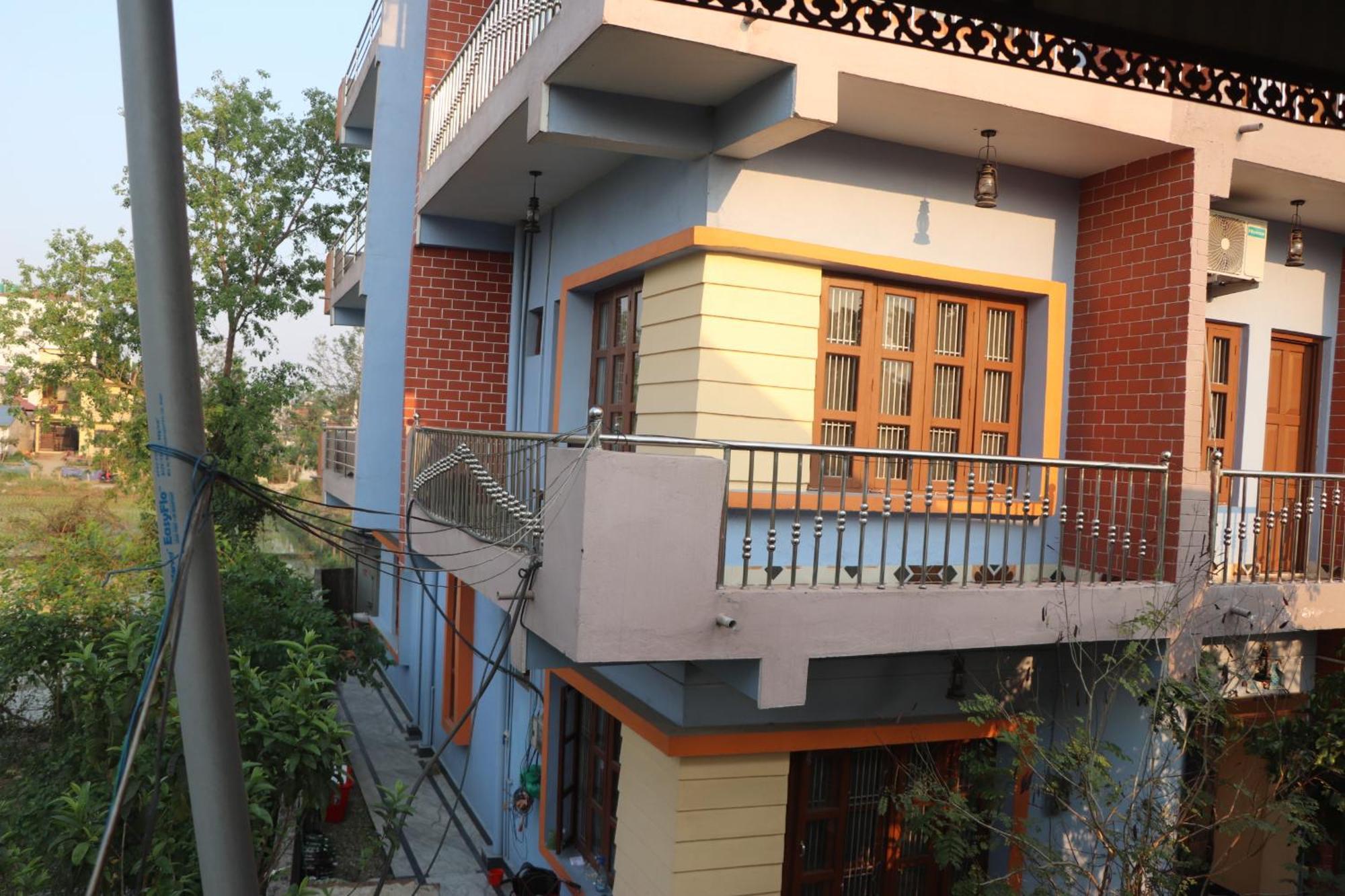 Hotel Flycatcher Chitwan- A Jungle Safari Home سوراها المظهر الخارجي الصورة